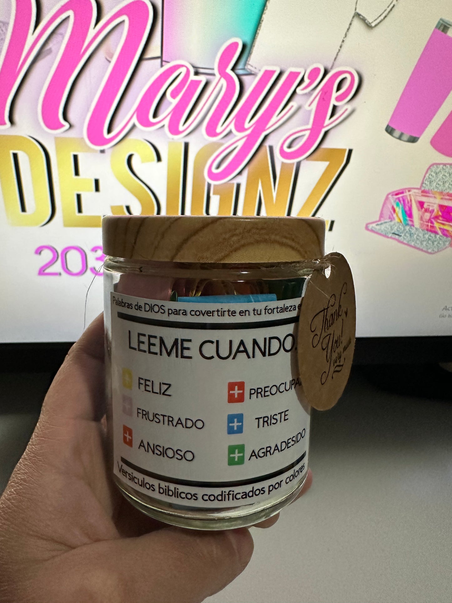 Envase con versículos bíblicos